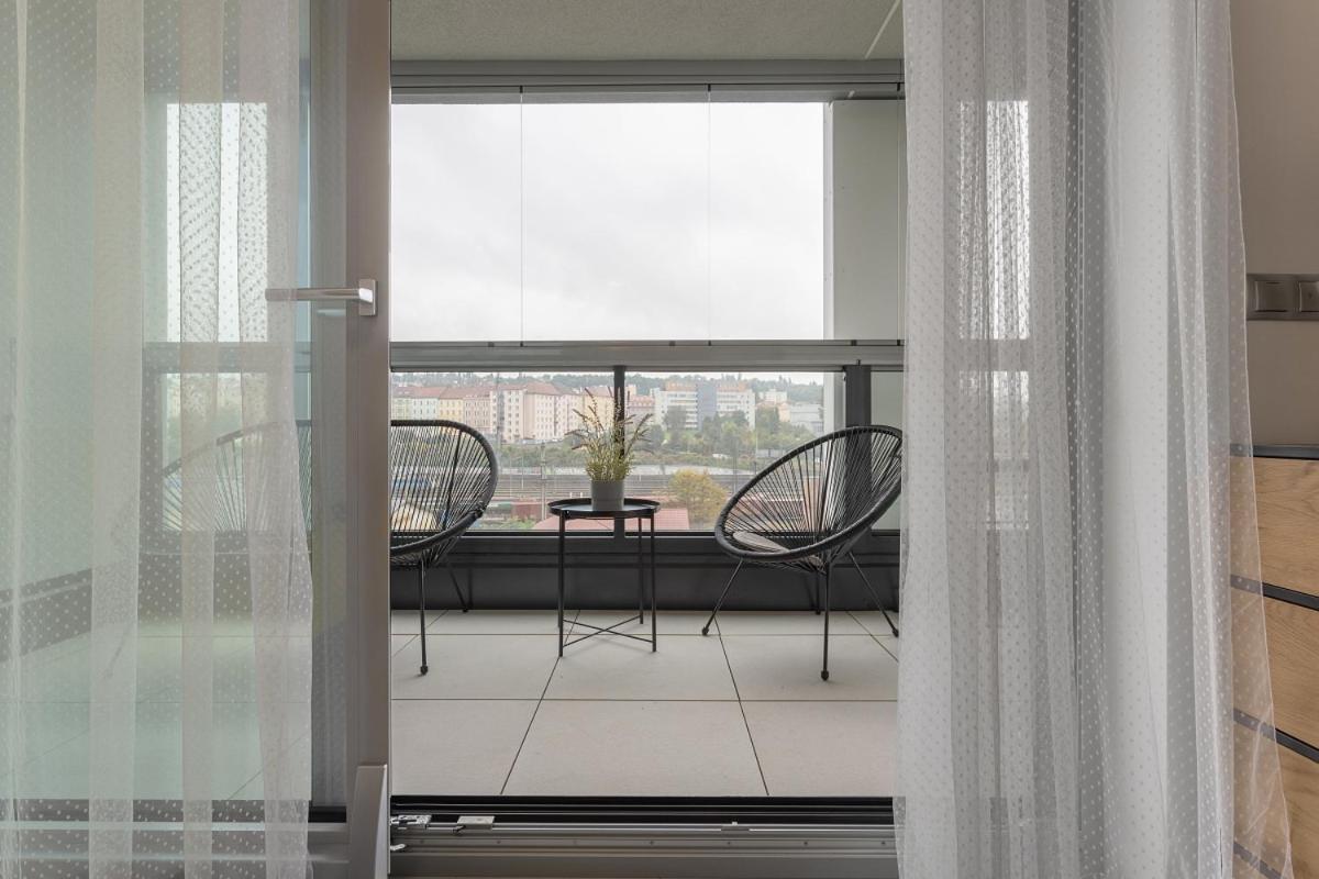 Yellow Apartment With Parking Prag Exterior foto